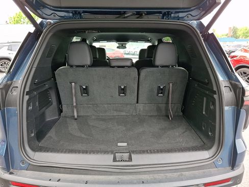 Certified 2026 Chevrolet Traverse LT AWD/4WD image 30