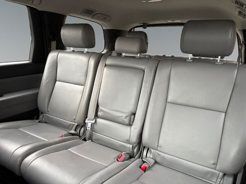 Used 2013 Toyota Sequoia SR5 w/ Premium Pkg AWD/4WD image 13