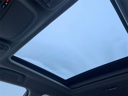 Used 2021 Subaru Forester Touring image 18