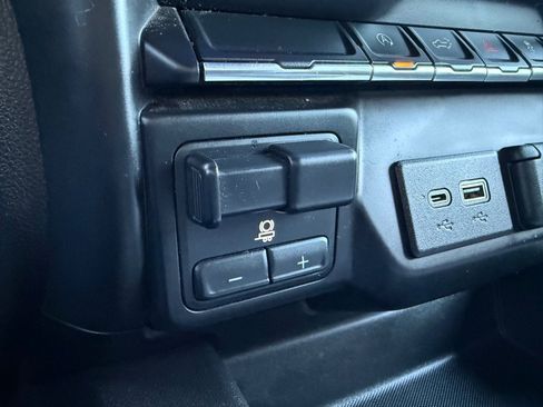 Used 2021 Chevrolet Silverado 1500 RST image 28