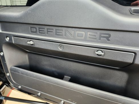 Certified 2023 Land Rover Defender 110 X image 34