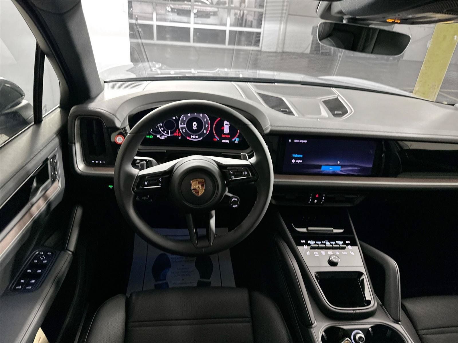 Certified 2026 Porsche Cayenne AWD/4WD image 18