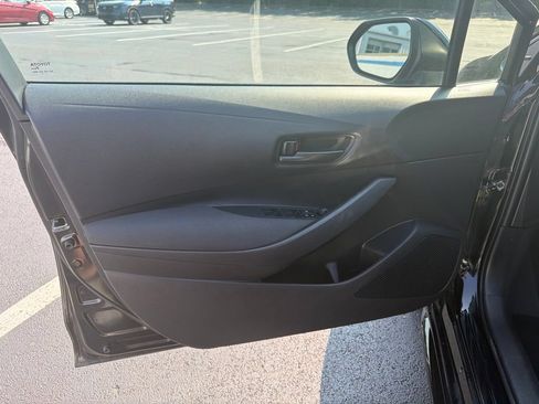 Used 2024 Toyota Corolla LE FWD image 17