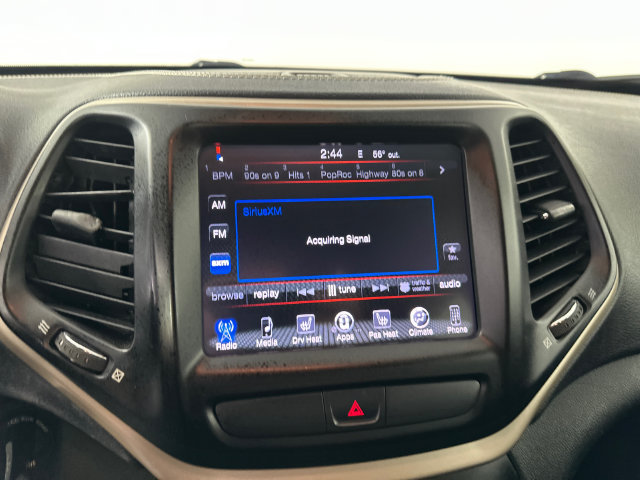 Used 2015 Jeep Cherokee Latitude w/ Cold Weather Group AWD/4WD image 10