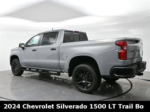 Used 2024 Chevrolet Silverado 1500 LT Trail Boss w/ Convenience Package II image 5