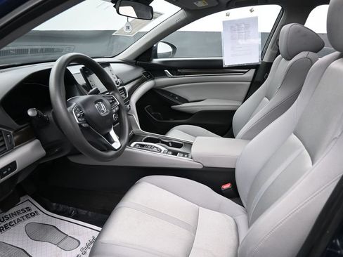 Used 2018 Honda Accord EX image 22
