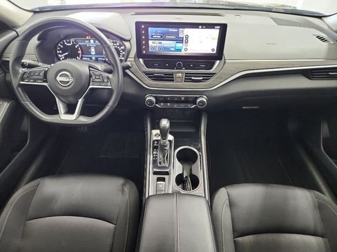 Used 2024 Nissan Altima 2.5 SV w/ SV Premium Package FWD image 7