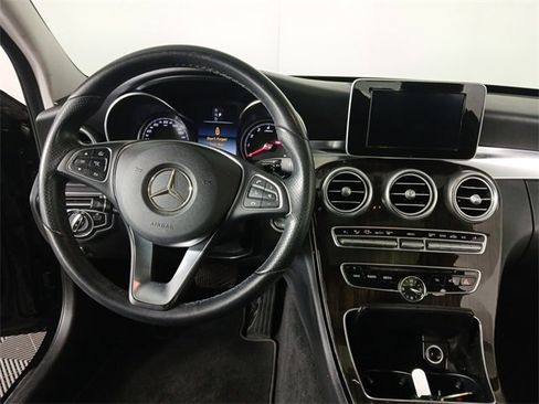 Used 2018 Mercedes-Benz C 300 Sedan image 9
