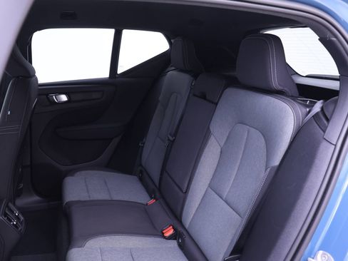 Certified 2024 Volvo XC40 B5 Core image 19