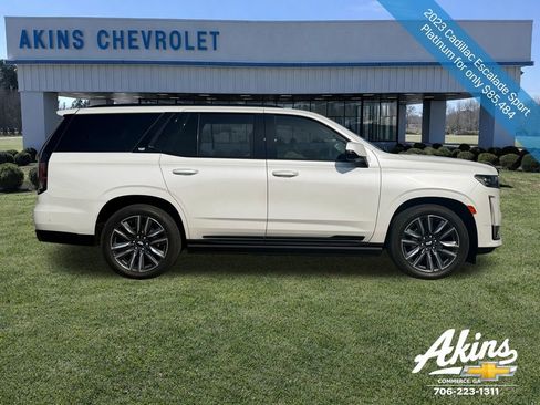 Used 2023 Cadillac Escalade Sport Platinum image 4