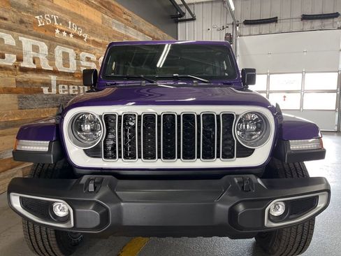 New 2026 Jeep Wrangler Sahara w/ Whitecap Package image 8