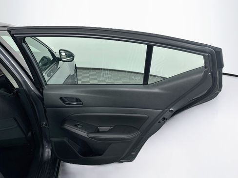 Used 2024 Nissan Altima 2.5 SV w/ SV Premium Package FWD image 30
