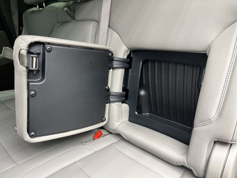 New 2026 GMC Sierra 2500 SLT w/ SLT Premium Package image 26