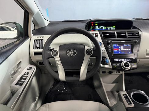 Used 2012 Toyota Prius V Two FWD image 10