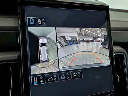 New 2026 GMC Yukon AT4 w/ AT4 Premium Package AWD/4WD image 17