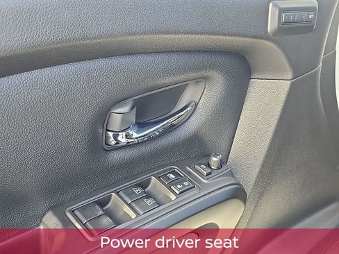 Used 2021 Nissan Titan PRO-4X w/ Pro-4x Convenience Package image 15