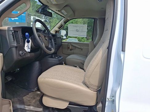 New 2025 Chevrolet Express 3500 w/ Driver Convenience Package RWD image 8
