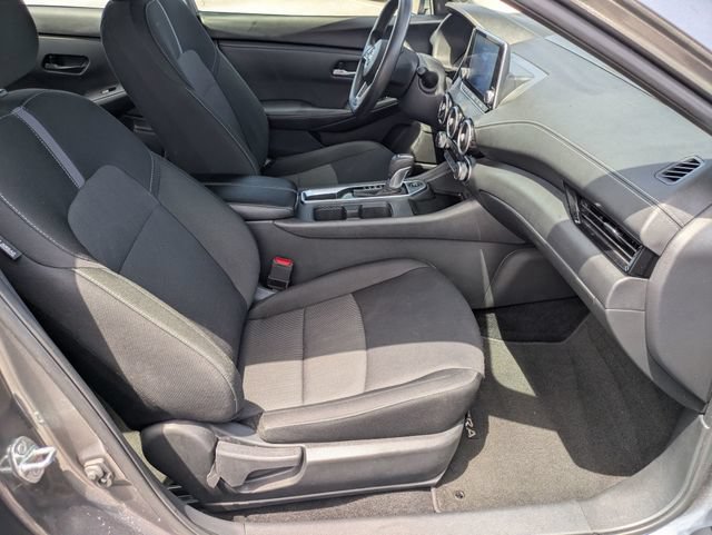 Used 2025 Nissan Sentra SV FWD image 27