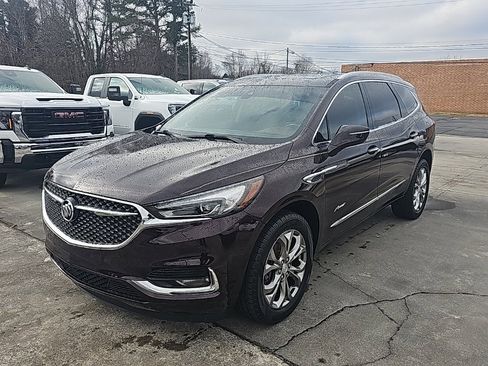 Used 2020 Buick Enclave Avenir w/ Avenir Technology Package image 4