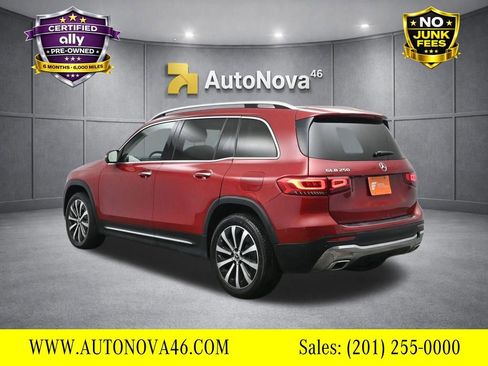 Used 2020 Mercedes-Benz GLB 250 w/ Premium Package image 4