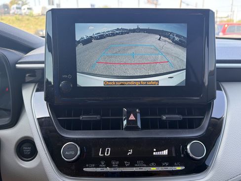 Used 2026 Toyota Corolla Cross LE FWD image 18