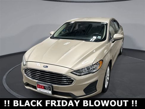 Used 2019 Ford Fusion SE image 1