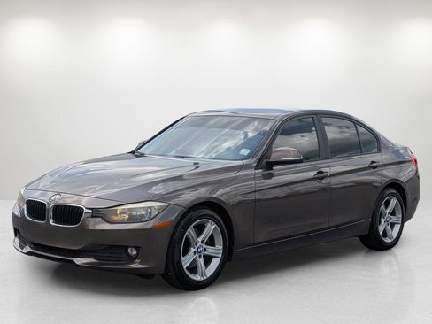 Used 2014 BMW 320i Sedan image 1