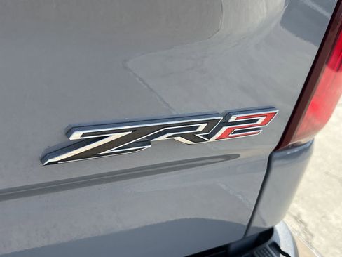 Used 2024 Chevrolet Silverado 1500 ZR2 w/ Technology Package image 6