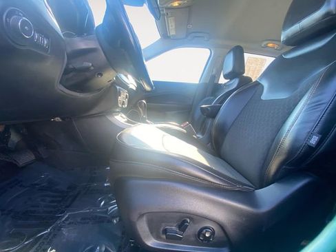 Used 2018 Jeep Compass Latitude w/ Popular Equipment Group image 9