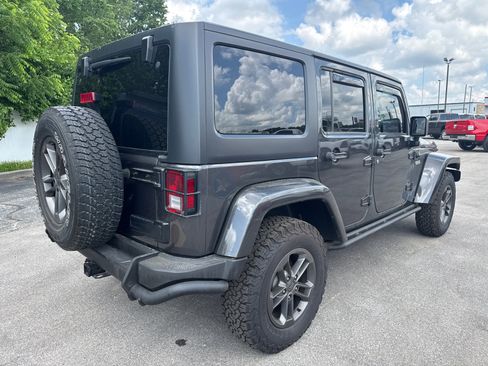 Used 2018 Jeep Wrangler Unlimited Sport AWD/4WD image 6