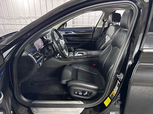 Used 2022 BMW 745e xDrive w/ Premium Package AWD/4WD image 45