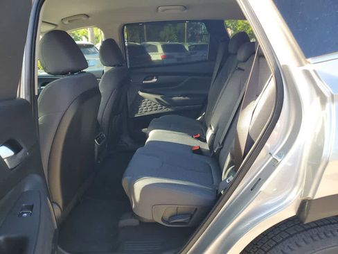 Used 2021 Hyundai Santa Fe SEL w/ Convenience Package image 9
