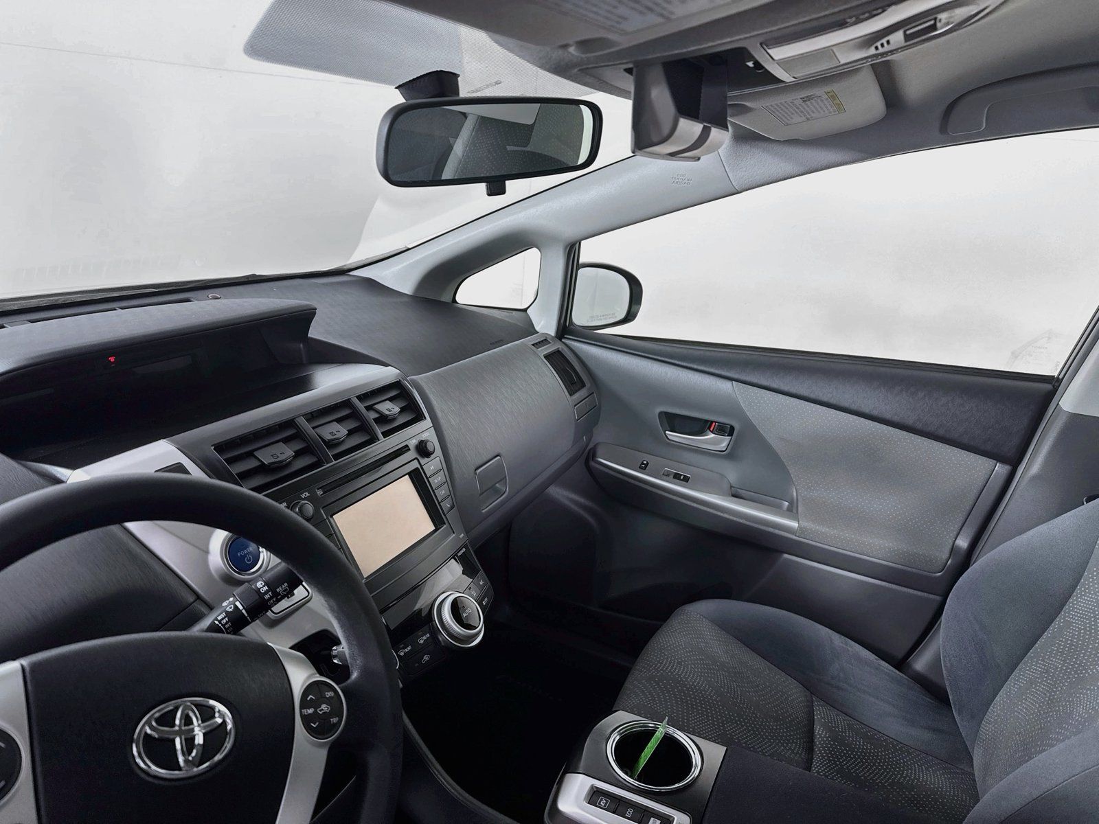Used 2014 Toyota Prius V Two FWD image 7