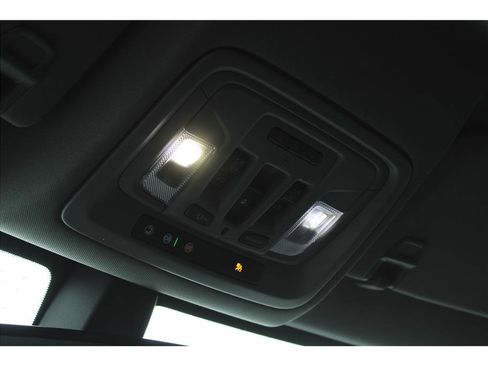 Used 2021 GMC Sierra 1500 SLT w/ SLT Premium Package image 30