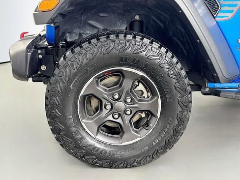 Used 2023 Jeep Gladiator Rubicon w/ Cold Weather Group image 34