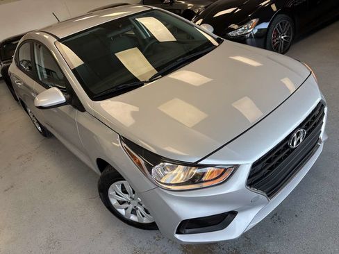 Used 2022 Hyundai Accent SE FWD image 9