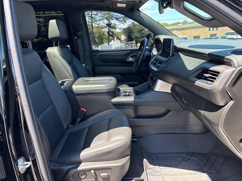 Used 2024 Chevrolet Tahoe Z71 w/ Luxury Package AWD/4WD image 14