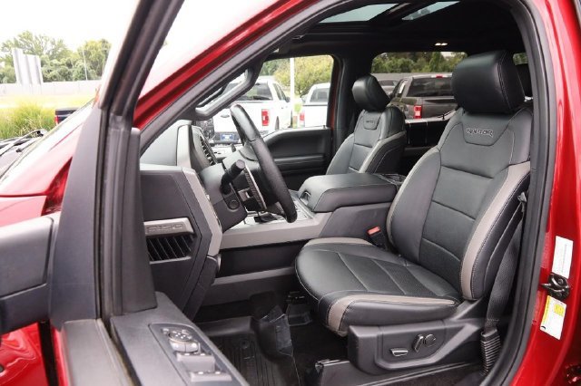 Used 2018 Ford F150 Raptor w/ Equipment Group 802A Luxury AWD/4WD image 9