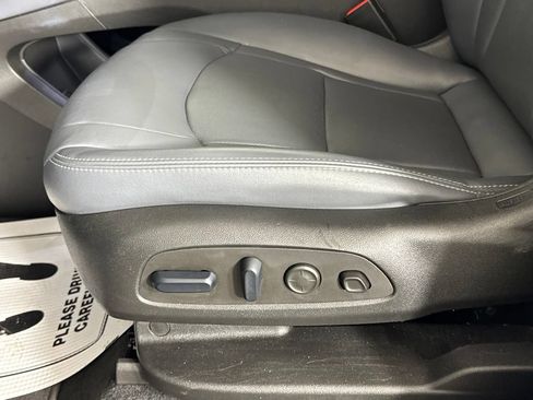 Certified 2024 Buick Enclave Premium AWD/4WD image 30