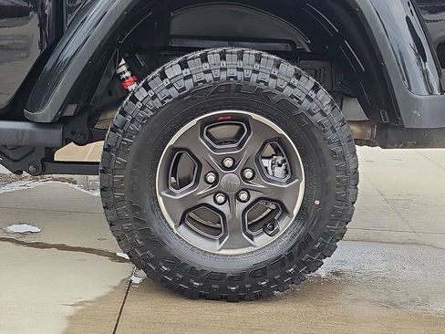 Used 2021 Jeep Gladiator Rubicon image 38