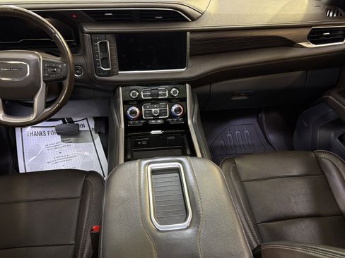 Used 2022 GMC Yukon Denali AWD/4WD image 17