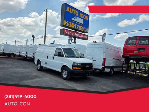 Used 2018 Chevrolet Express 2500 2500 3dr Cargo Van w/ Safety Package image 1