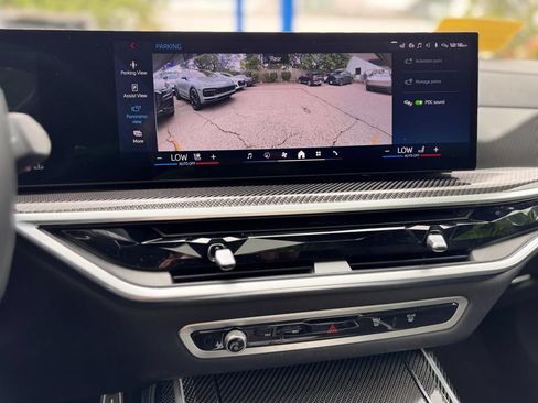 Used 2024 BMW X7 M60i w/ Executive Package AWD/4WD image 16