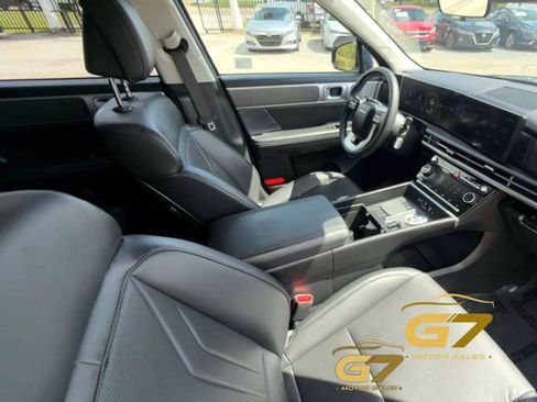 Used 2026 Hyundai Santa Fe SEL FWD image 15