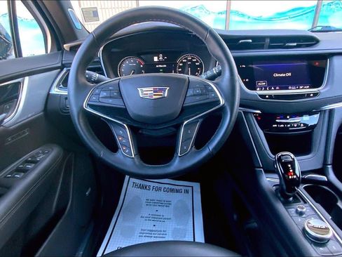 Certified 2025 Cadillac XT5 Premium Luxury image 5