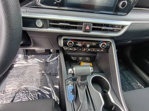 Used 2022 Kia K5 LXS FWD image 32