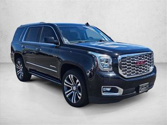 Used 2019 GMC Yukon Denali w/ Denali Ultimate Package AWD/4WD video 3