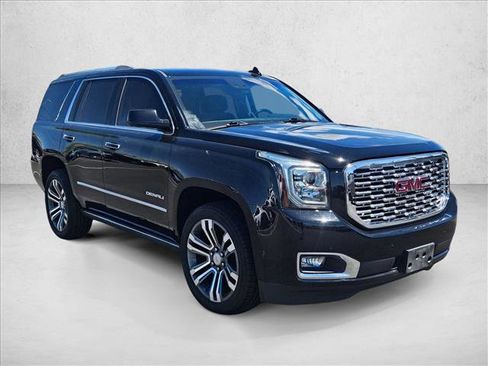Used 2019 GMC Yukon Denali w/ Denali Ultimate Package AWD/4WD image 3