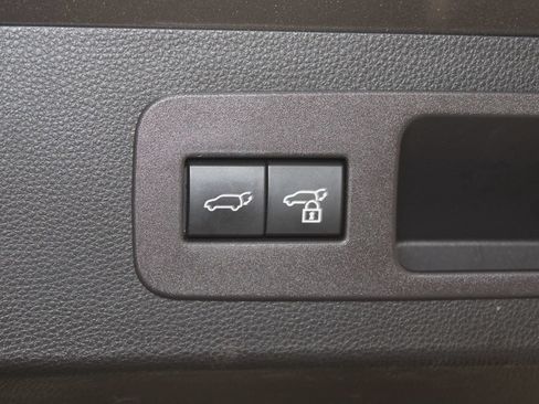 Used 2024 Lexus LX 600 4WD w/ Luxury Package image 17