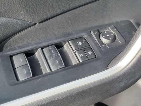 Used 2024 Toyota RAV4 XLE FWD image 22